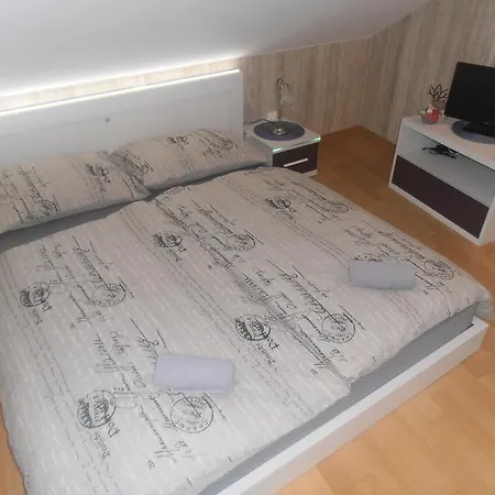 Gloria Luxury Varos Apartamento