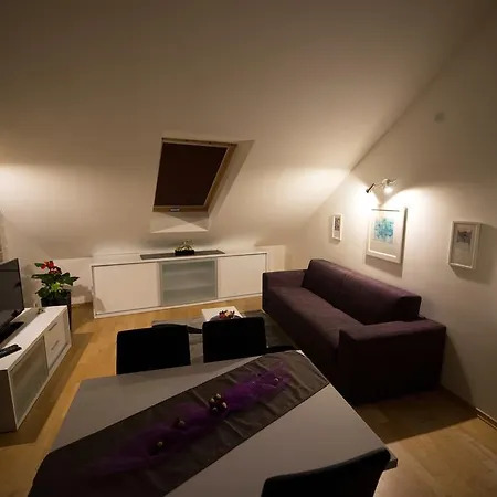 Gloria Luxury Varos Apartamento *